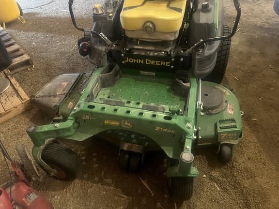 Image of John Deere Z950R equipment image 1