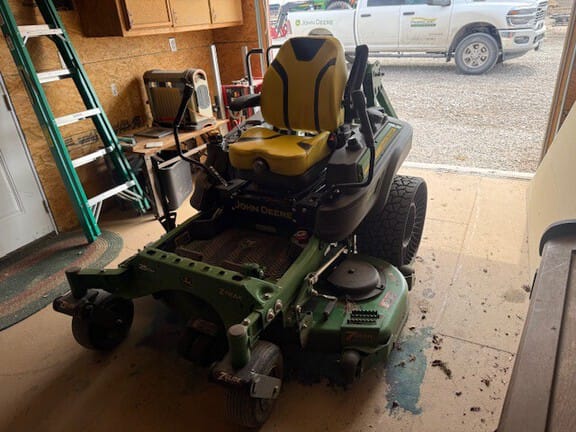 2022 John Deere Z950R Equipment Image0