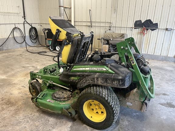 Image of John Deere Z950R equipment image 4