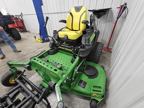 Image of John Deere Z950R equipment image 3