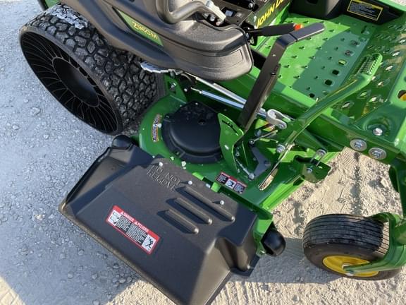 Image of John Deere Z960M equipment image 2