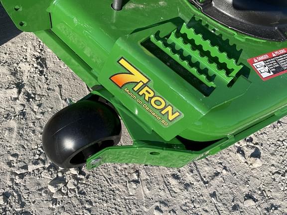 Image of John Deere Z960M equipment image 4