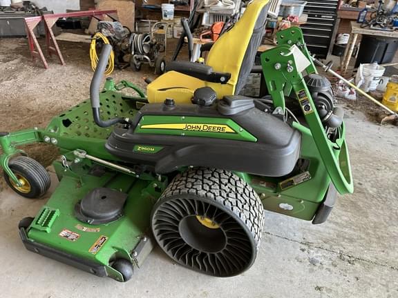 Image of John Deere Z960M equipment image 3