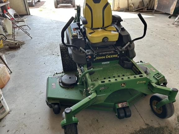 Image of John Deere Z960M equipment image 2
