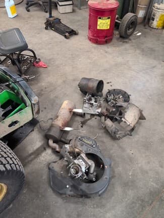 Image of John Deere Z960M equipment image 1