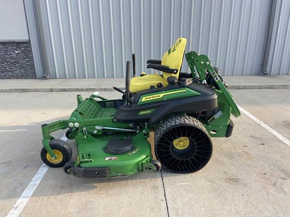 Image of John Deere Z960M equipment image 1