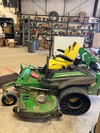 Image of John Deere Z960M Primary image