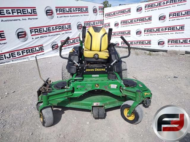 Image of John Deere Z960M equipment image 1