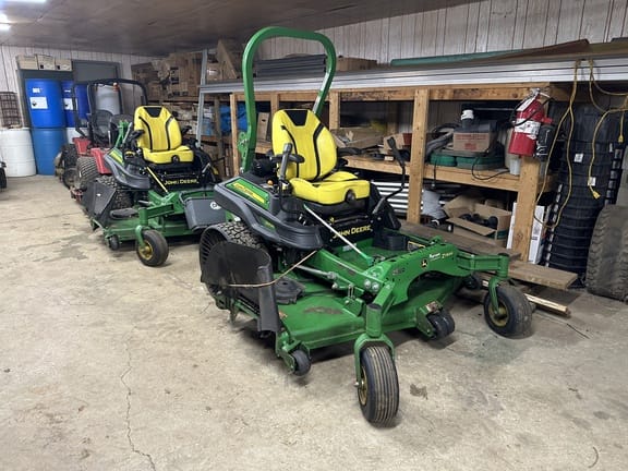 2022 John Deere Z970R Equipment Image0