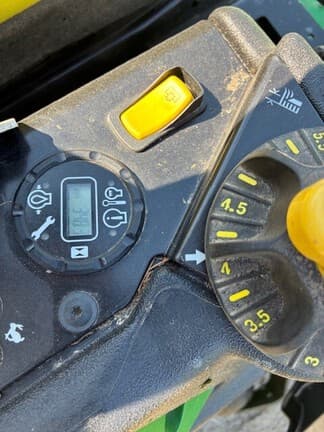 Image of John Deere Z970R equipment image 4