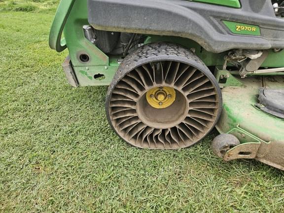 Image of John Deere Z970R equipment image 4