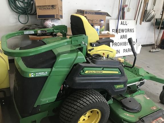 Image of John Deere Z997R equipment image 2