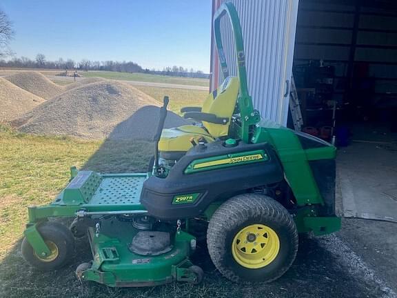 Image of John Deere Z997R equipment image 1