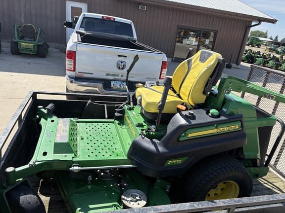 Image of John Deere Z997R equipment image 1