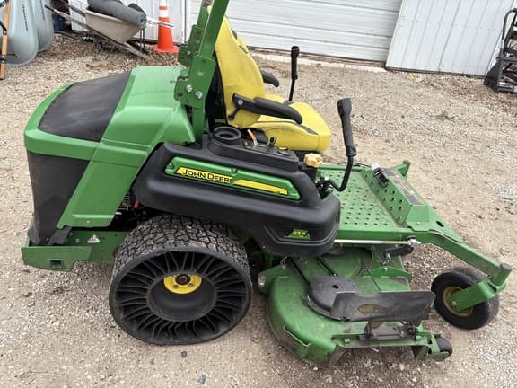 Image of John Deere Z997R equipment image 4