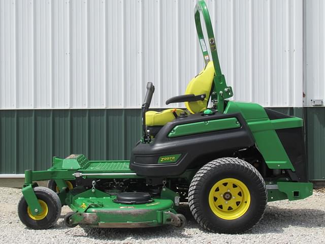 Image of John Deere Z997R equipment image 2
