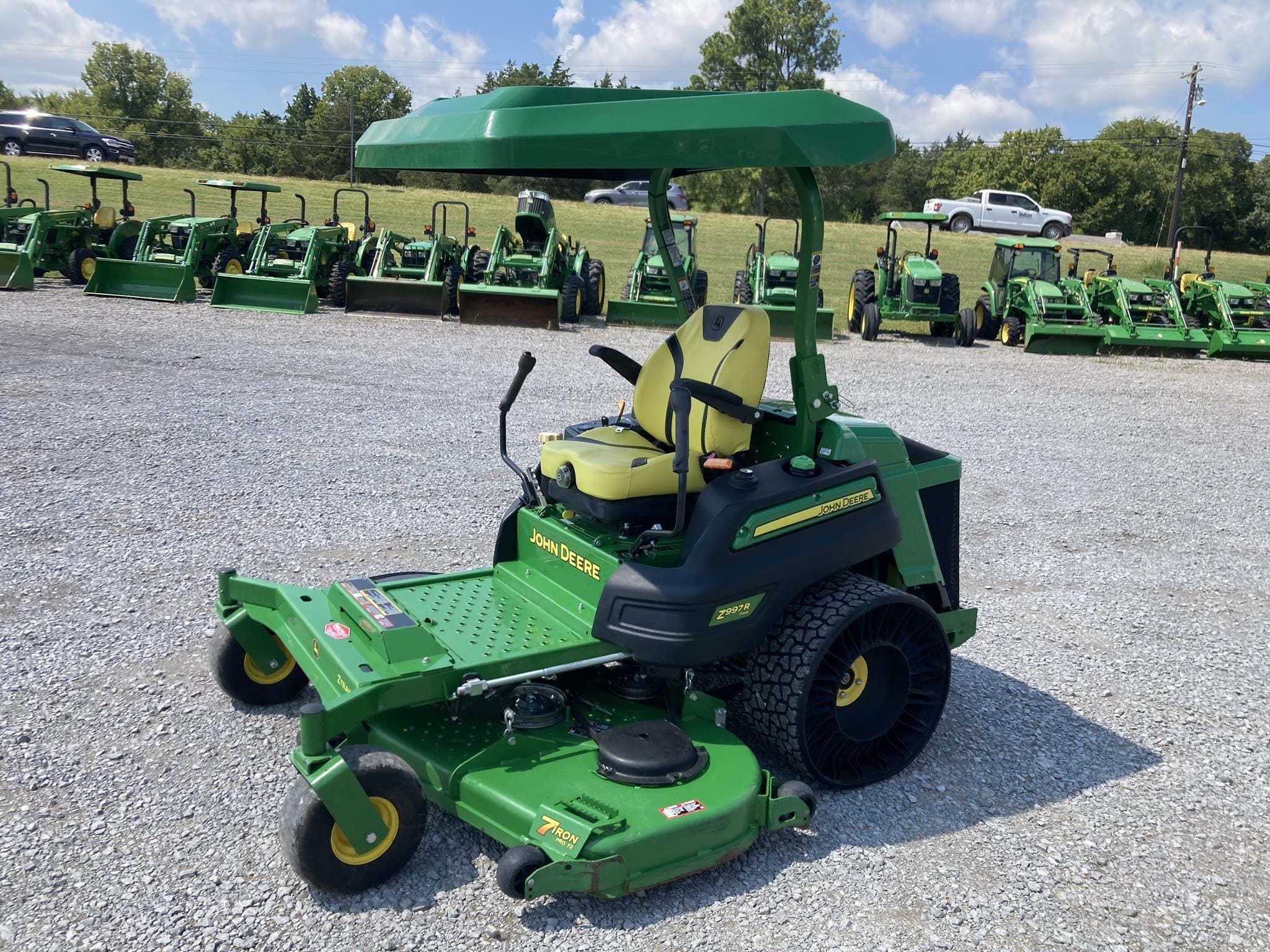 2022 John Deere Z997R Equipment Image0