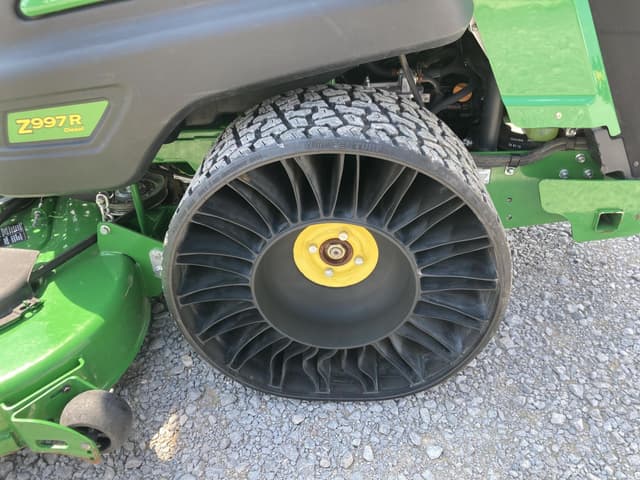 Image of John Deere Z997R equipment image 3