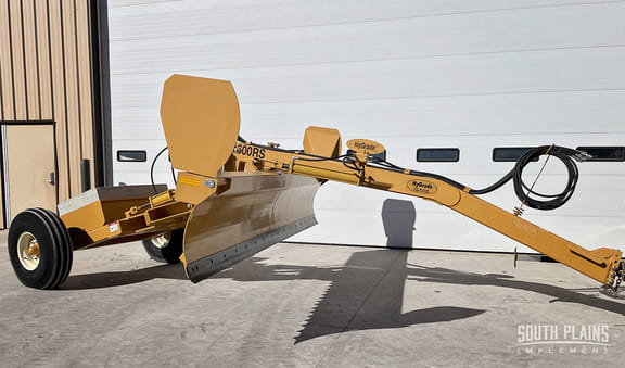 2022 HyGrade 1600RS Equipment Image0
