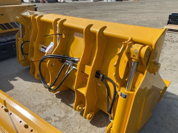 Image of JRB Backhoe Loader Bucket equipment image 3
