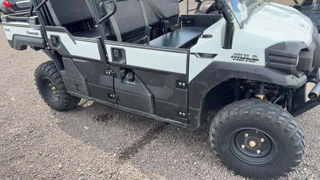 Image of Kawasaki Mule Pro FXT equipment image 4