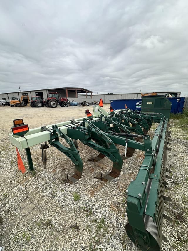 Image of KMC 6900 equipment image 1