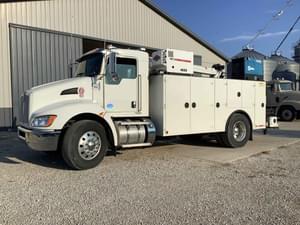 2022 Kenworth T-370 Image