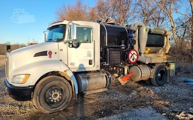 Image of Kenworth T270 equipment image 2