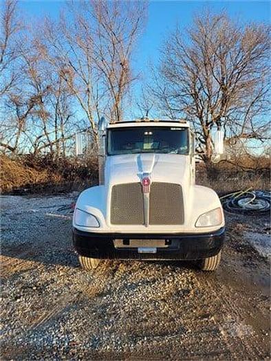 Image of Kenworth T270 equipment image 1