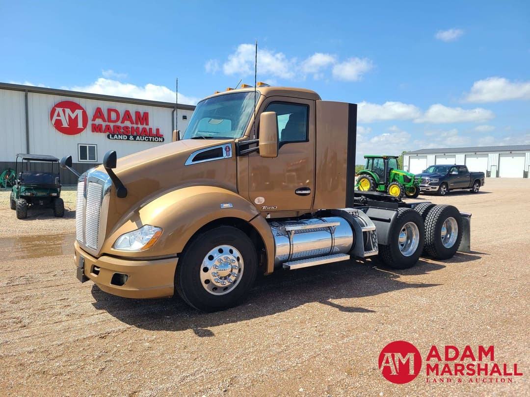 Image of Kenworth T680 Primary image