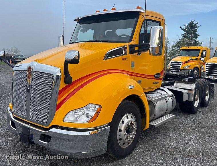 Image of Kenworth T680 Primary image
