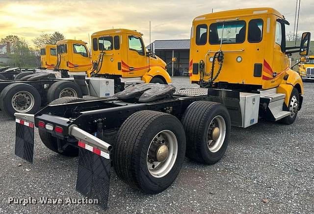 Image of Kenworth T680 equipment image 4