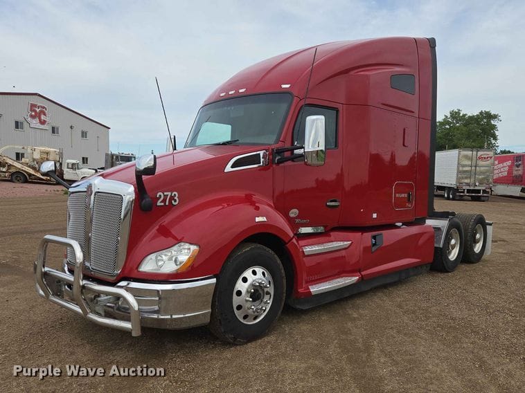 2022 Kenworth T680 Equipment Image0
