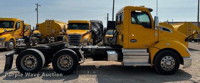 Image of Kenworth T680 equipment image 3