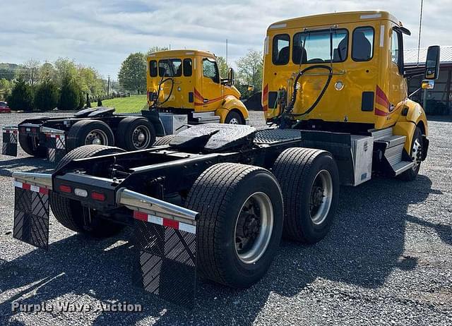 Image of Kenworth T680 equipment image 4