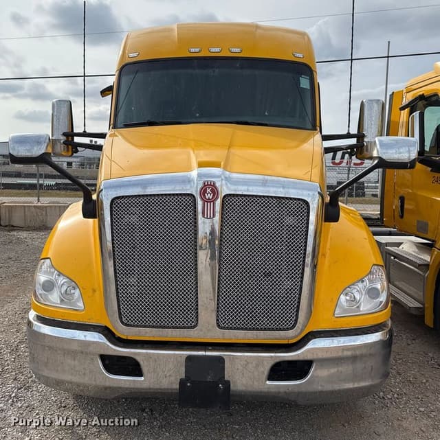 Image of Kenworth T680 equipment image 1