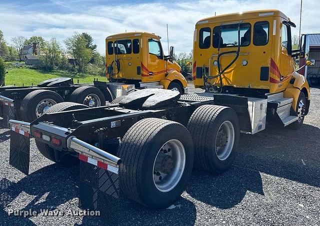Image of Kenworth T680 equipment image 4