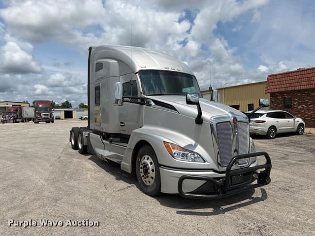 Image of Kenworth T680 equipment image 2