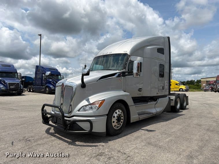Image of Kenworth T680 Primary image