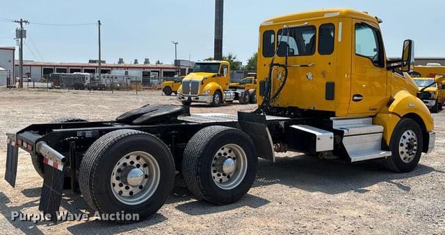 Image of Kenworth T680 equipment image 4