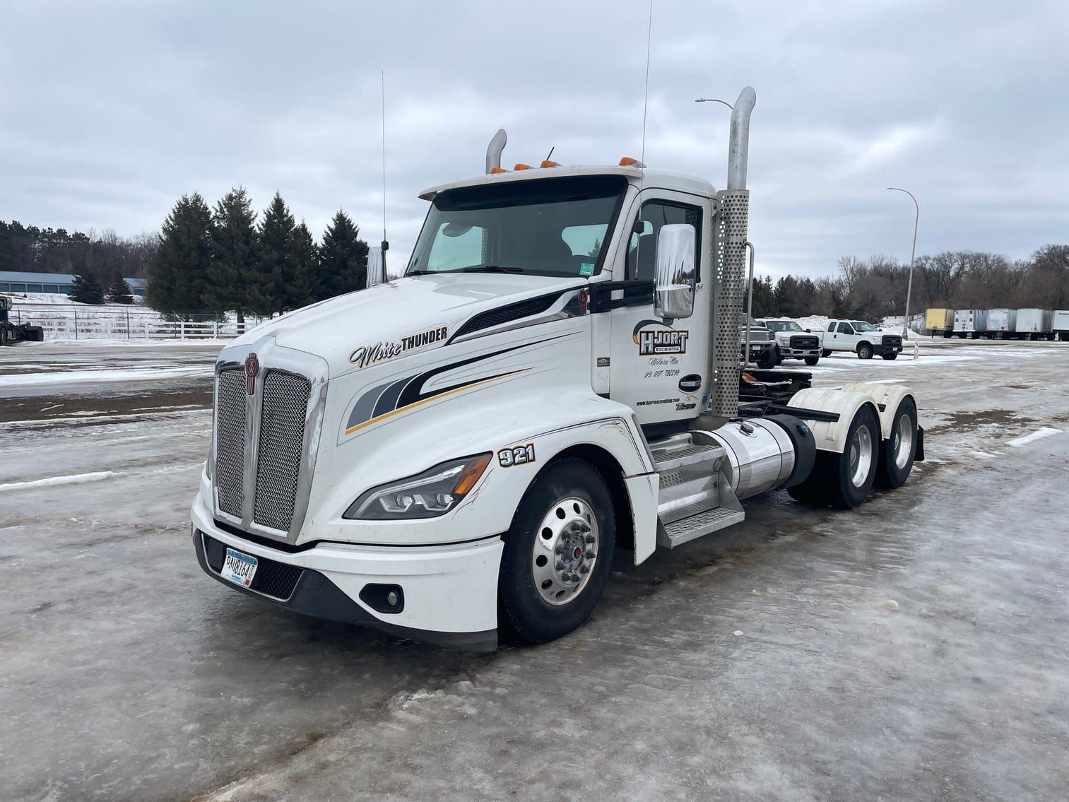 2022 Kenworth T680 Equipment Image0