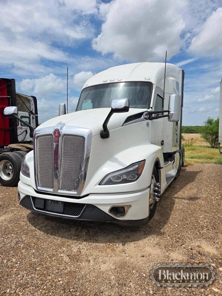Image of Kenworth T680 Primary image