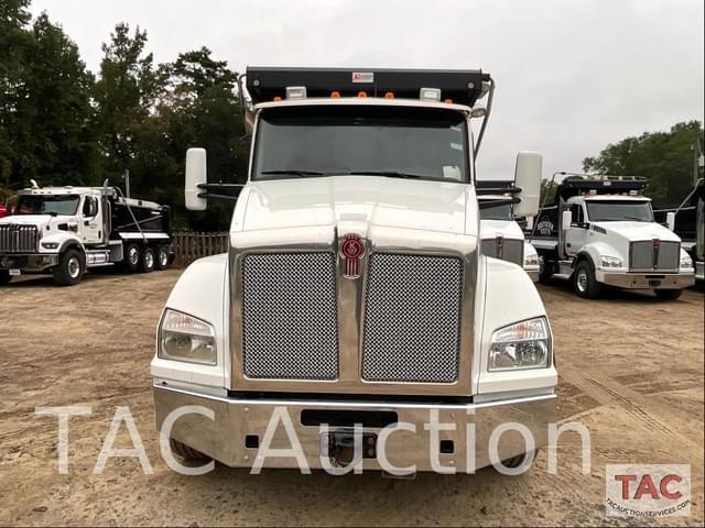 Image of Kenworth T880 equipment image 2
