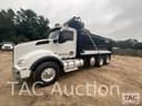2022 Kenworth T880 Image