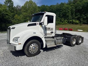 2022 Kenworth T880 Image