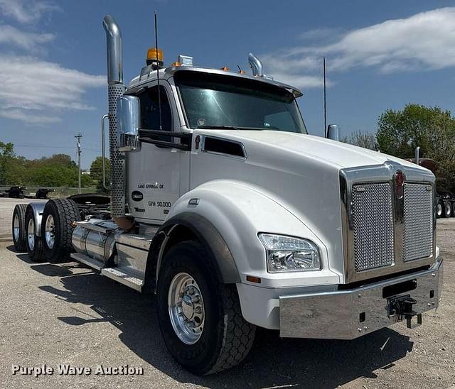 Image of Kenworth T880 equipment image 2