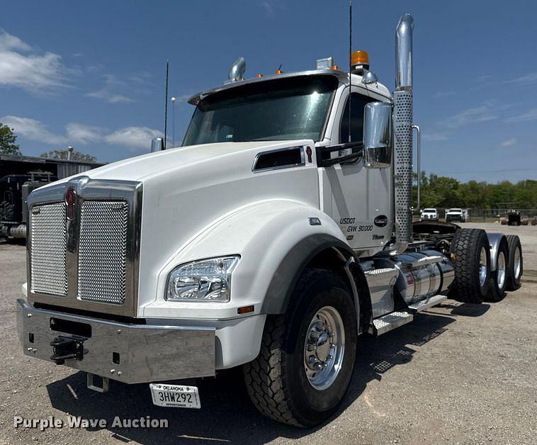 Image of Kenworth T880 Primary image