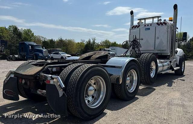 Image of Kenworth T880 equipment image 4