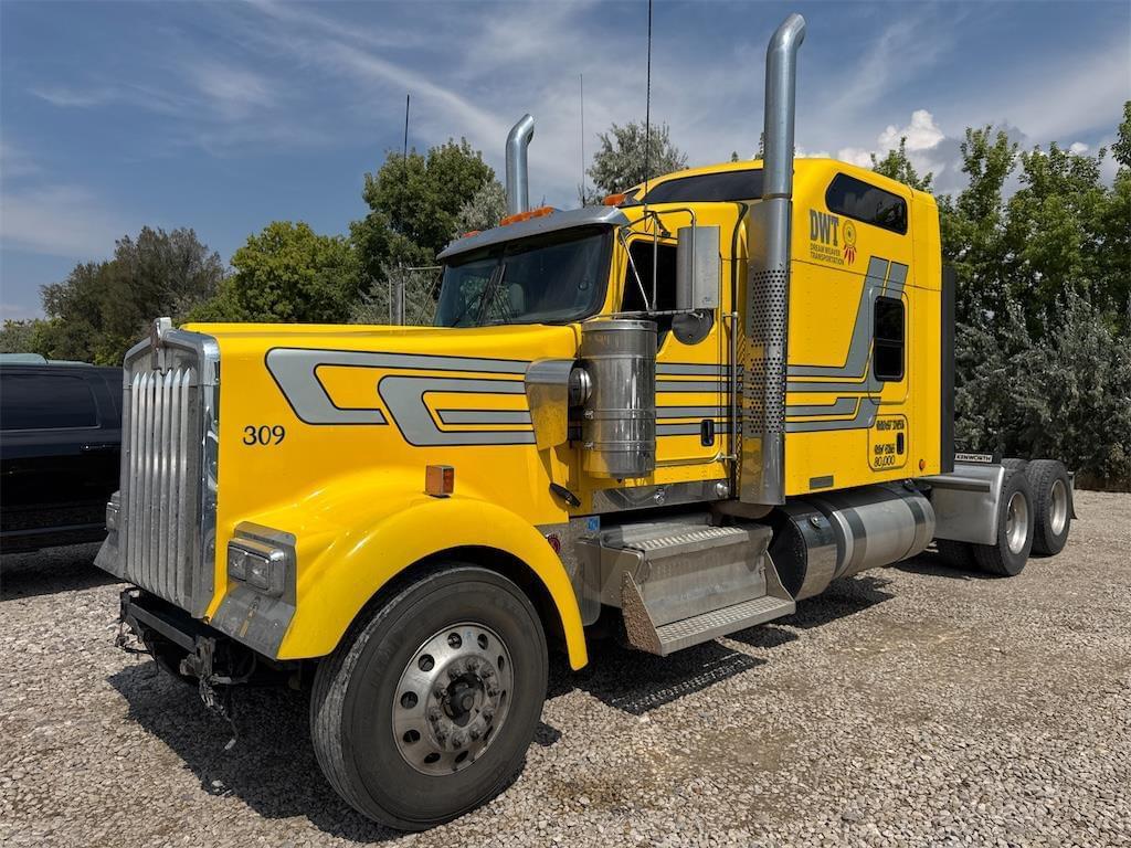 Image of Kenworth W900 Primary image