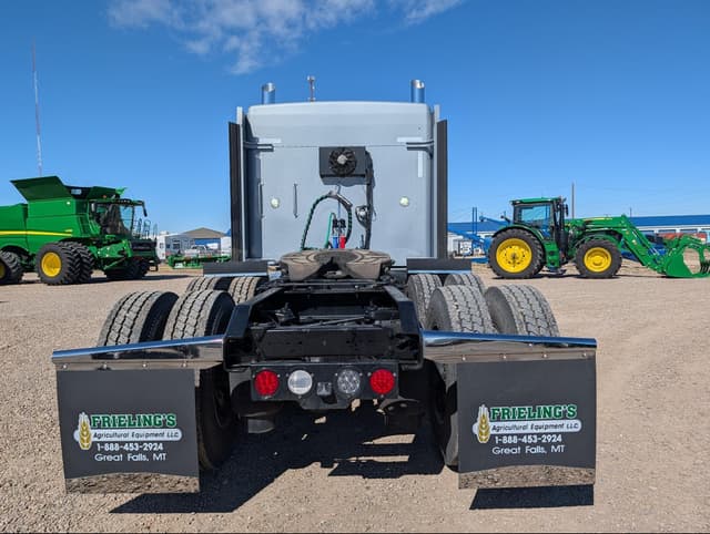 Image of Kenworth W900L equipment image 4